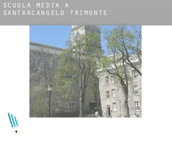 Scuola media a  Sant'Arcangelo Trimonte