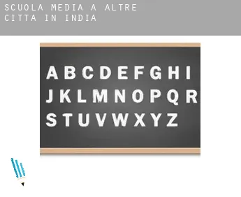 Scuola media a  Altre città in India